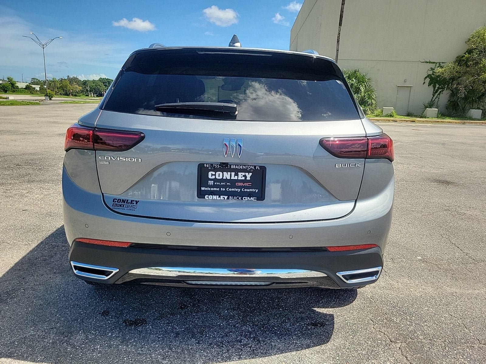 Used 2025 Buick Envision Preferred AWD/4WD image 7