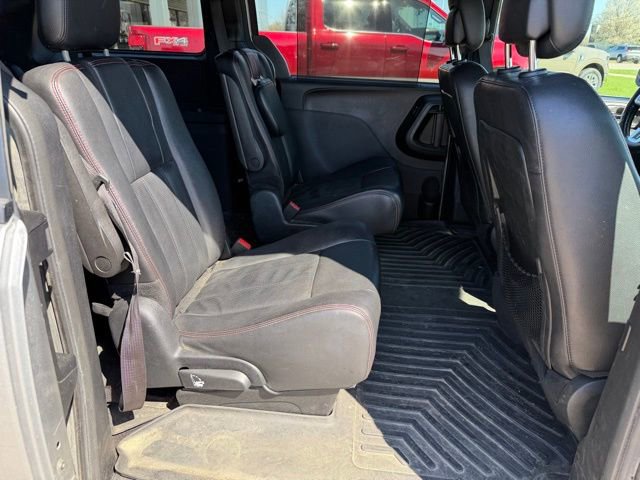 Used 2019 Dodge Grand Caravan GT image 18