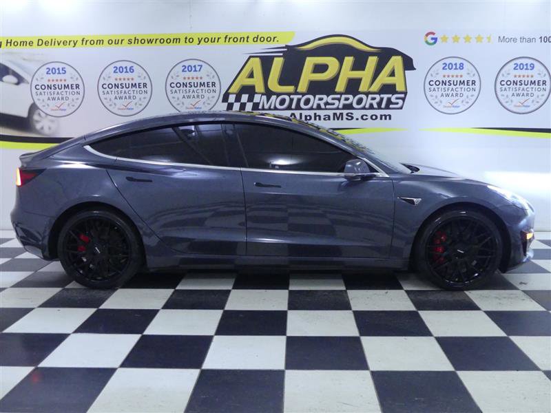 Used 2018 Tesla Model 3 Performance image 28