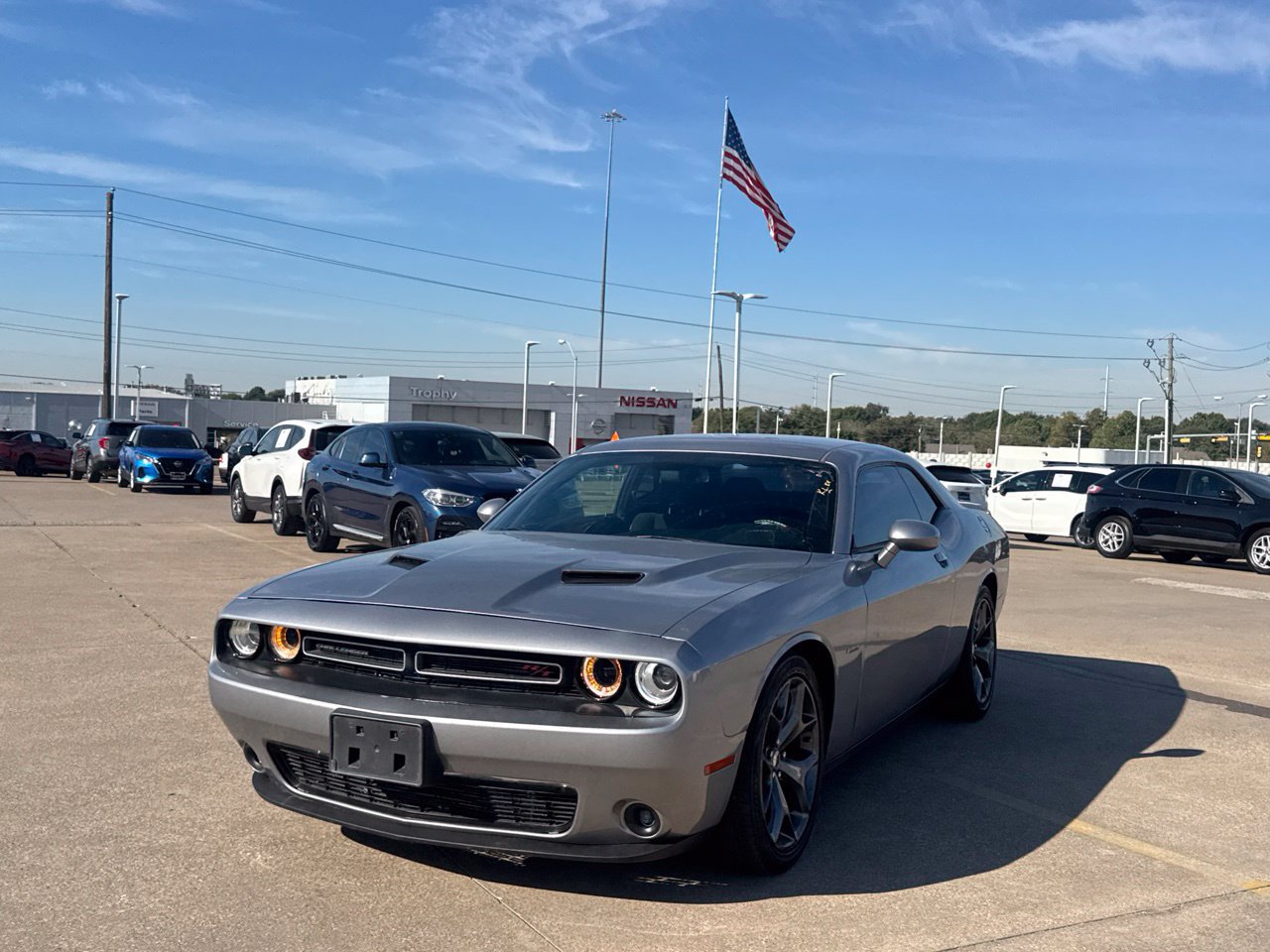 Used 2017 Dodge Challenger R/T w/ Driver Convenience Group RWD image 10