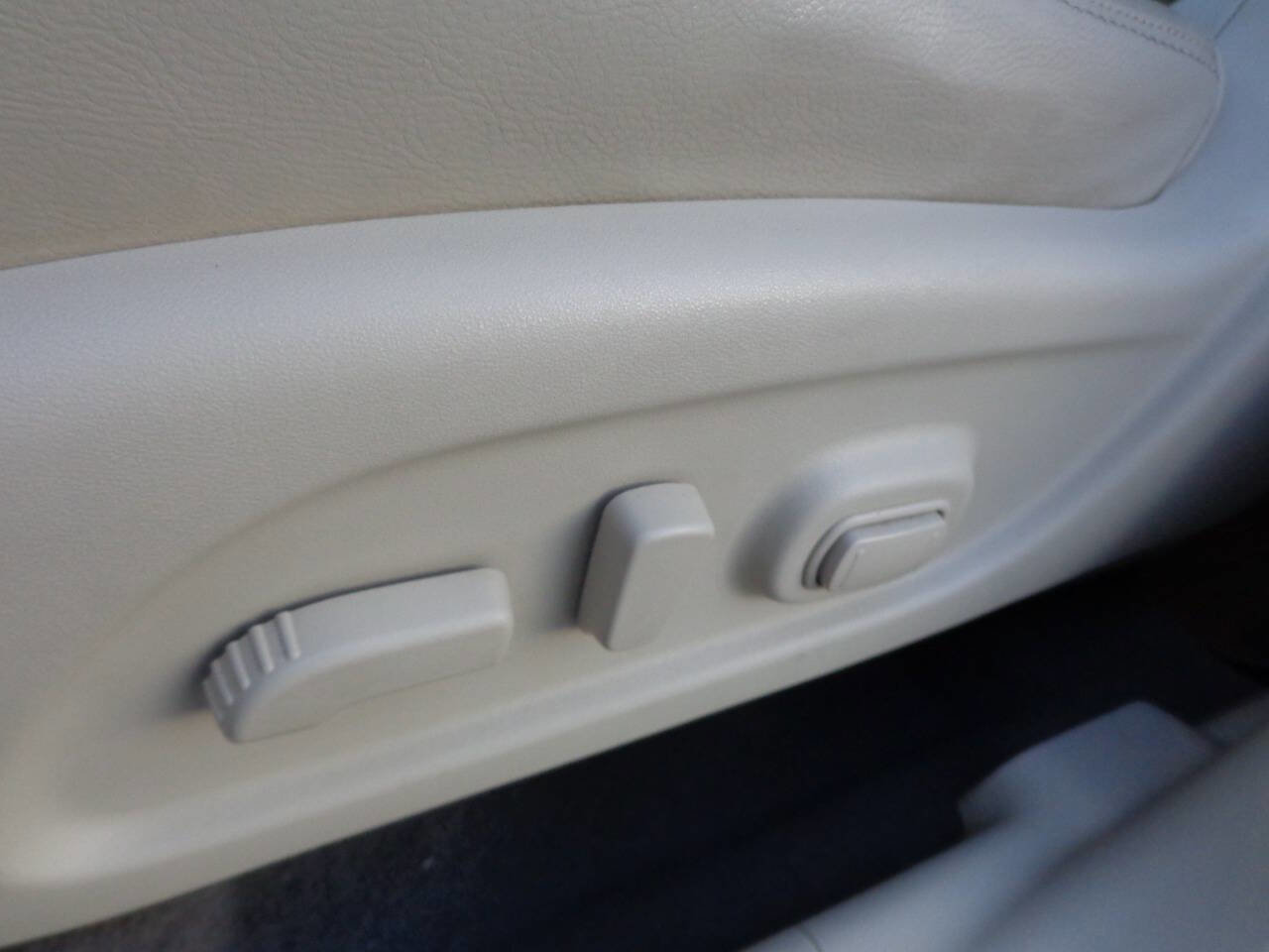 Used 2017 Nissan Murano SL image 39