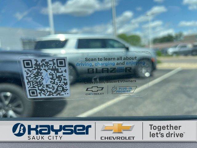 New 2024 Chevrolet Blazer EV RS image 14