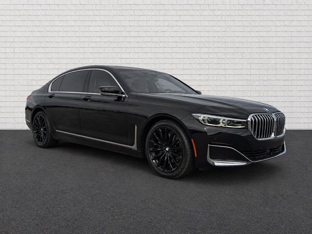 Used 2021 BMW 740i w/ Premium Package RWD image 3