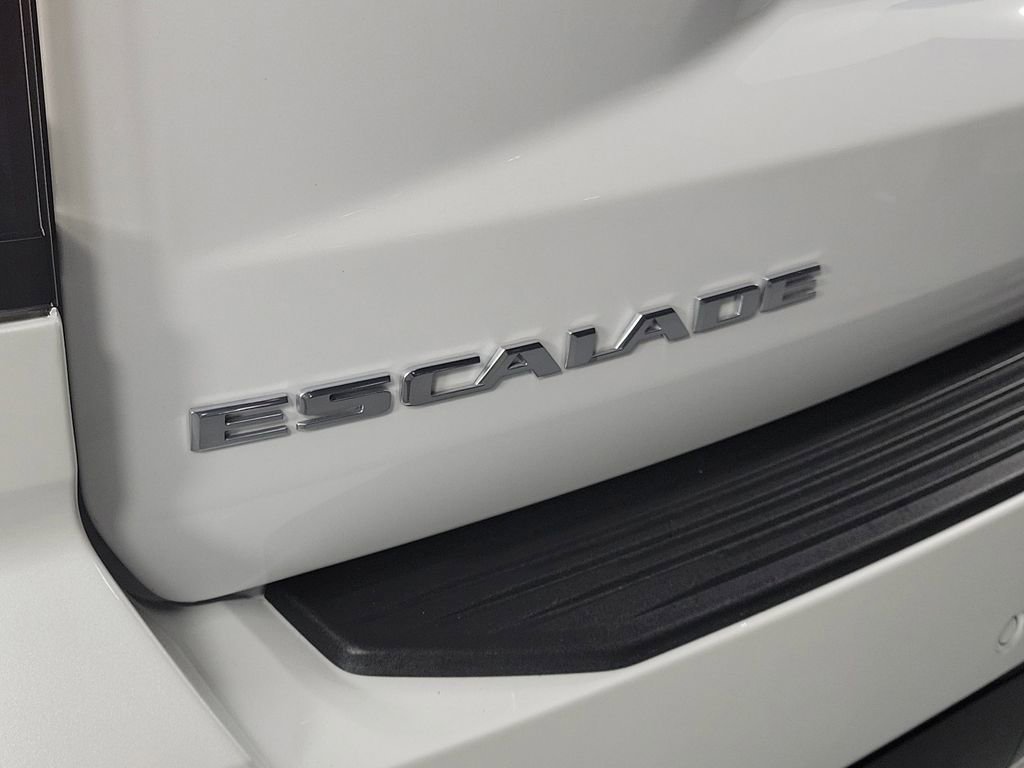 Used 2025 Cadillac Escalade Premium Luxury w/ LPO, Floor Liner Package image 6