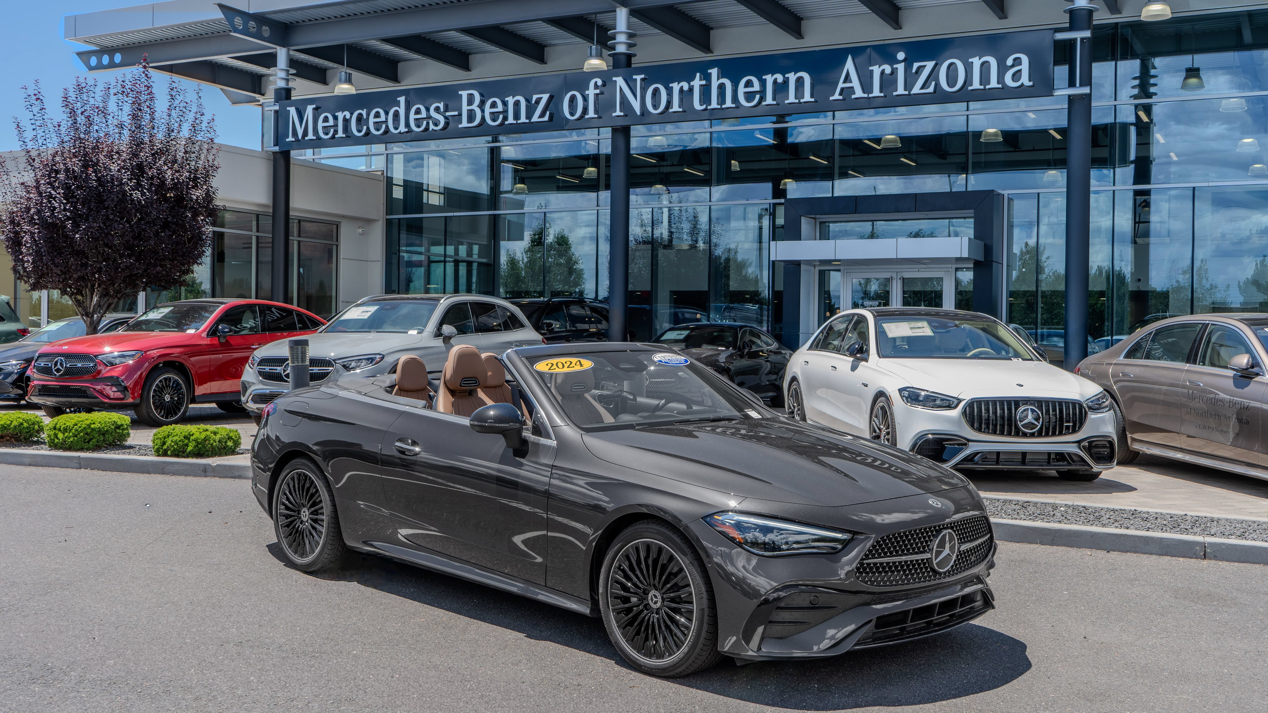Used 2024 Mercedes-Benz CLE 300 4MATIC Cabriolet image 1