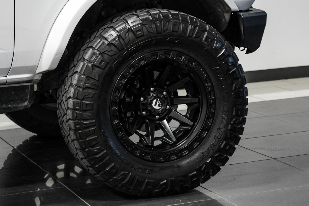Used 2023 Ford Bronco Badlands w/ Sasquatch Package AWD/4WD image 57