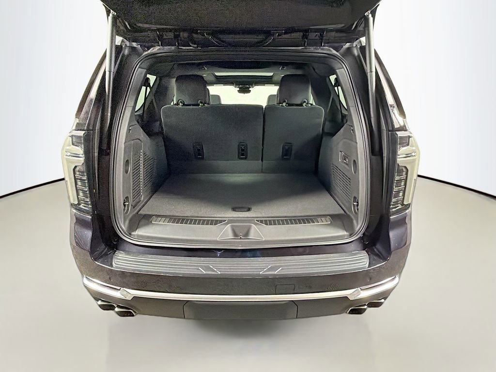 New 2026 Chevrolet Suburban High Country image 27