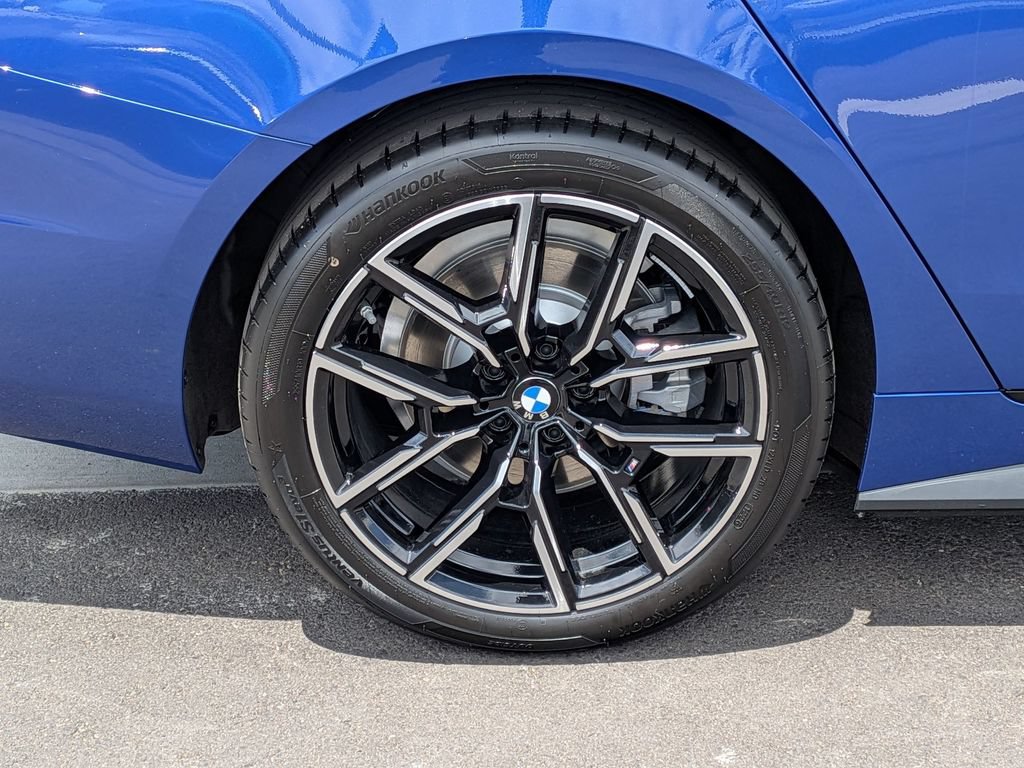 New 2026 BMW i4 eDrive40 w/ M Sport Package RWD image 27