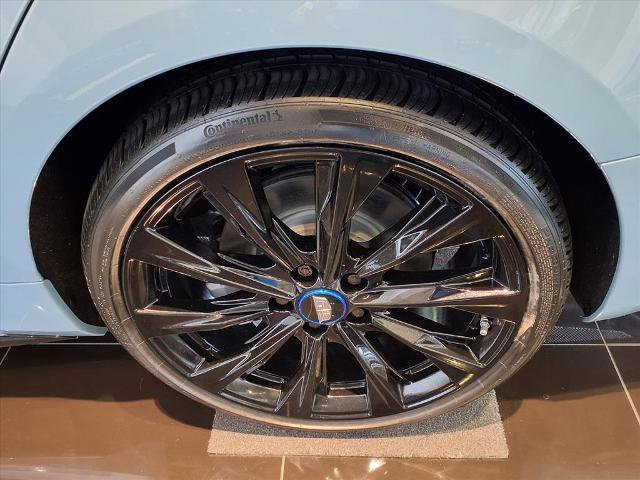 New 2026 Cadillac CT4 V image 6