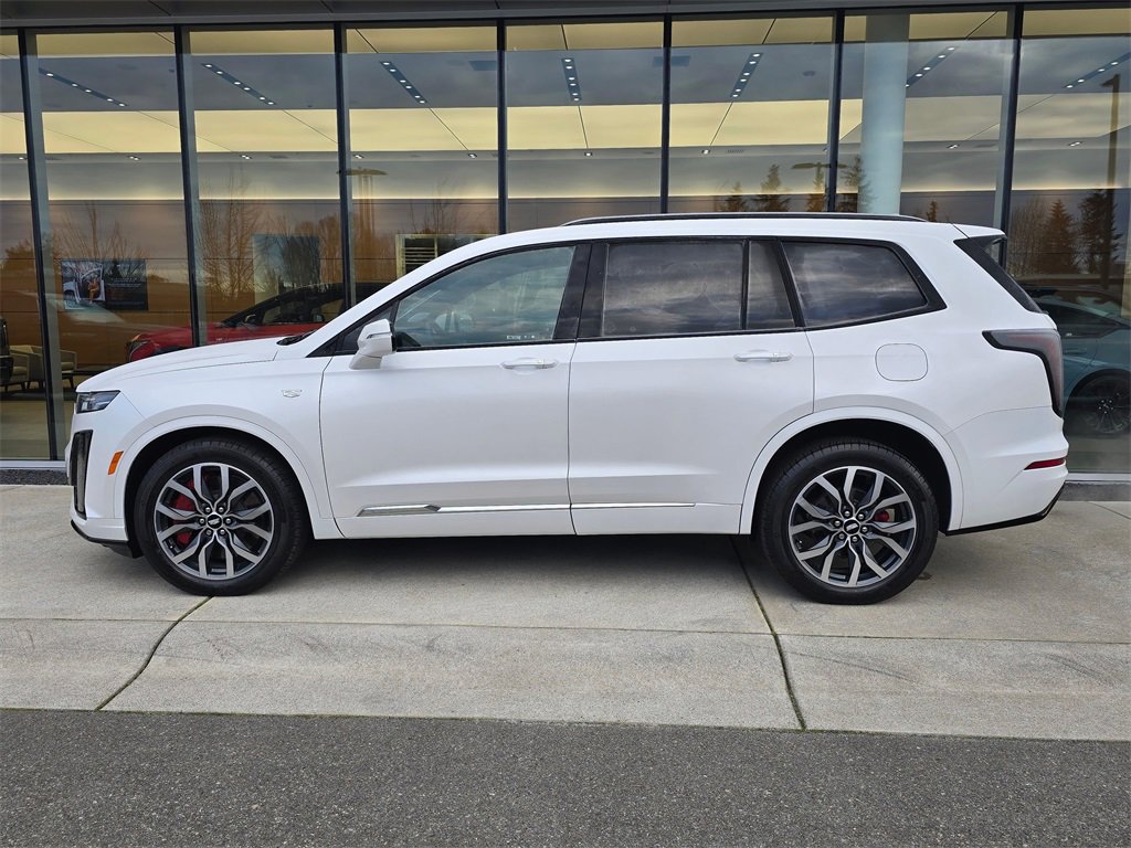 Certified 2023 Cadillac XT6 Sport image 2