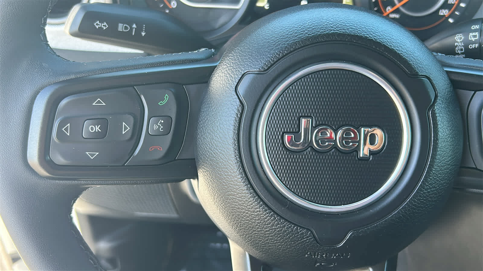 Used 2025 Jeep Wrangler Unlimited Sport AWD/4WD image 19