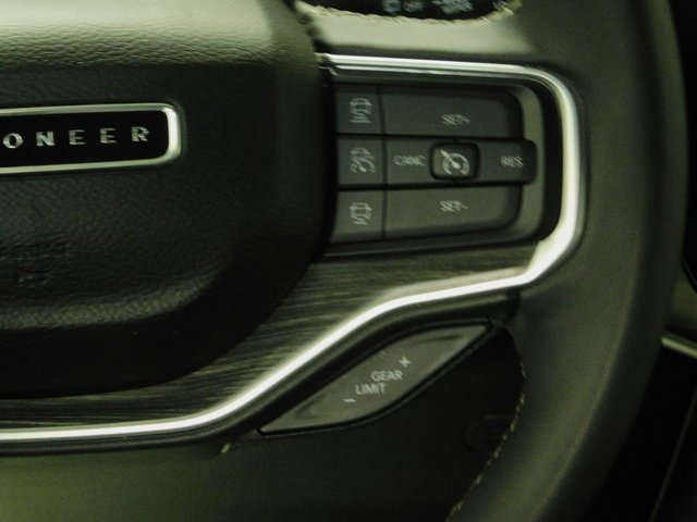 Used 2024 Jeep Wagoneer L Series II w/ Flexible Seating Group image 14