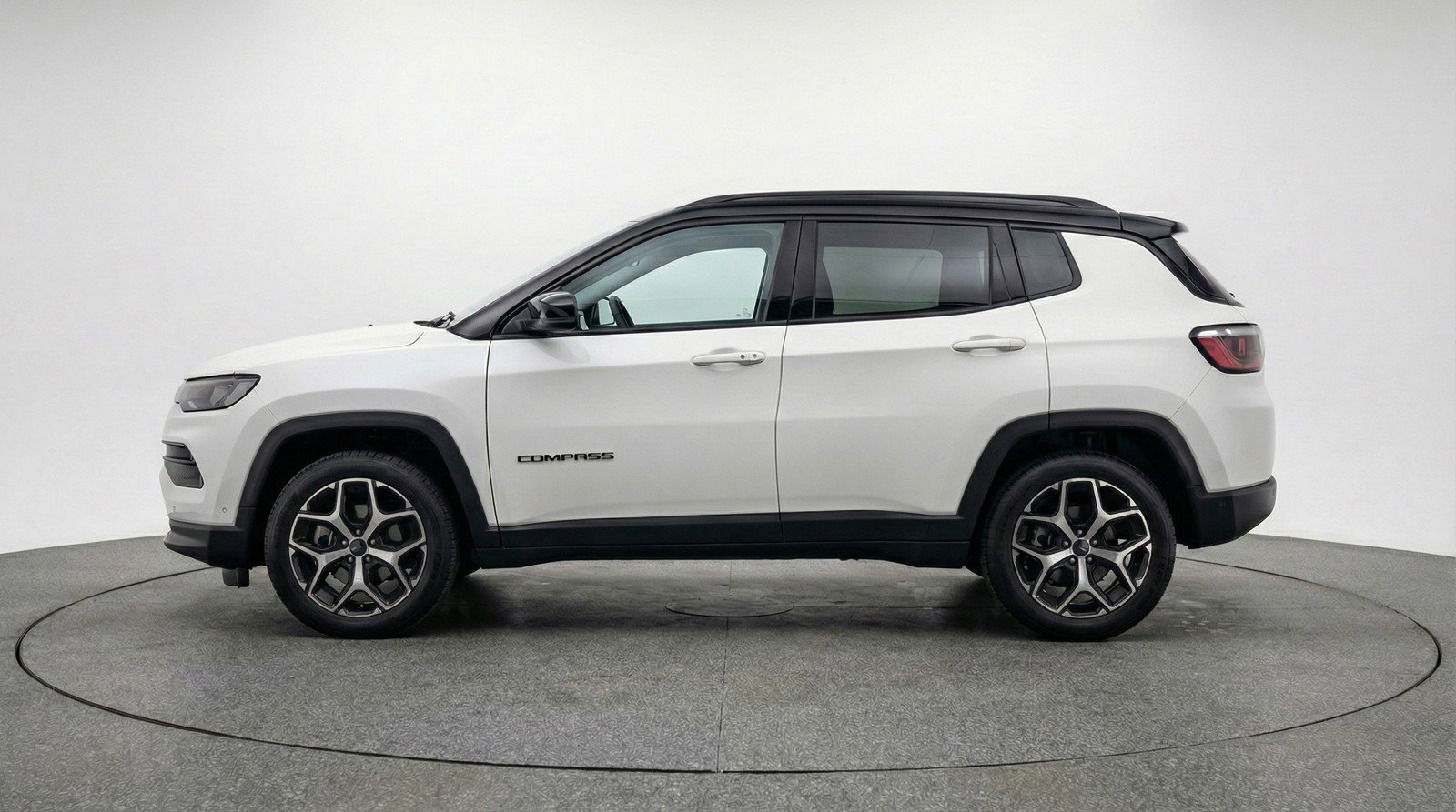 Used 2025 Jeep Compass Limited AWD/4WD image 5