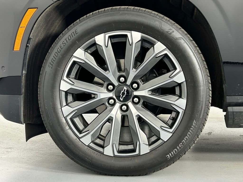 Used 2025 Chevrolet Tahoe High Country image 41