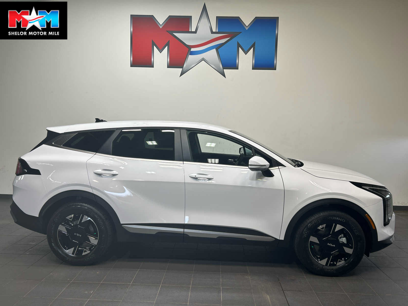 New 2026 Kia Sportage LX w/ LX Convenience Package AWD/4WD image 1