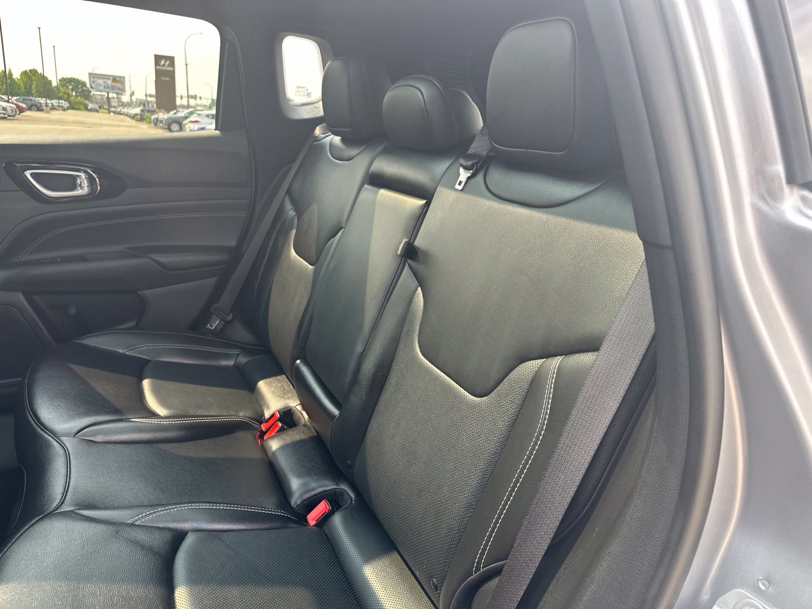 Used 2022 Jeep Compass High Altitude AWD/4WD image 19