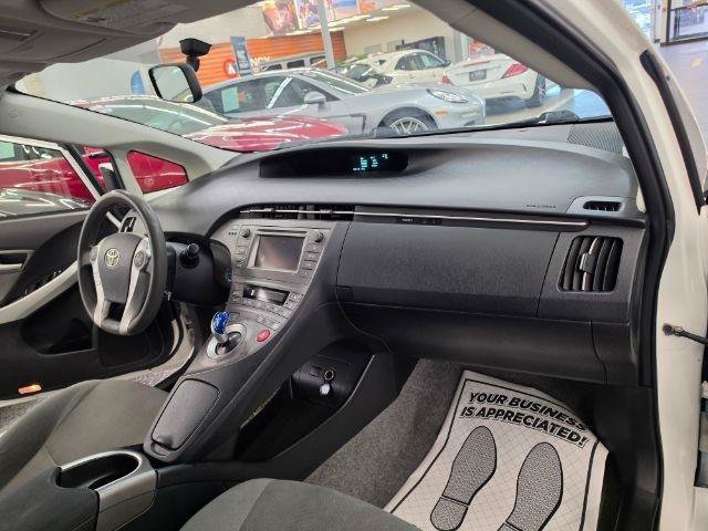 Used 2013 Toyota Prius Two FWD image 9
