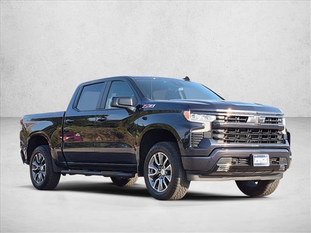 Used 2024 Chevrolet Silverado 1500 RST AWD/4WD image 3