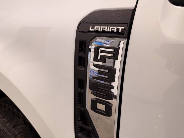 Used 2026 Ford F350 Lariat AWD/4WD image 16