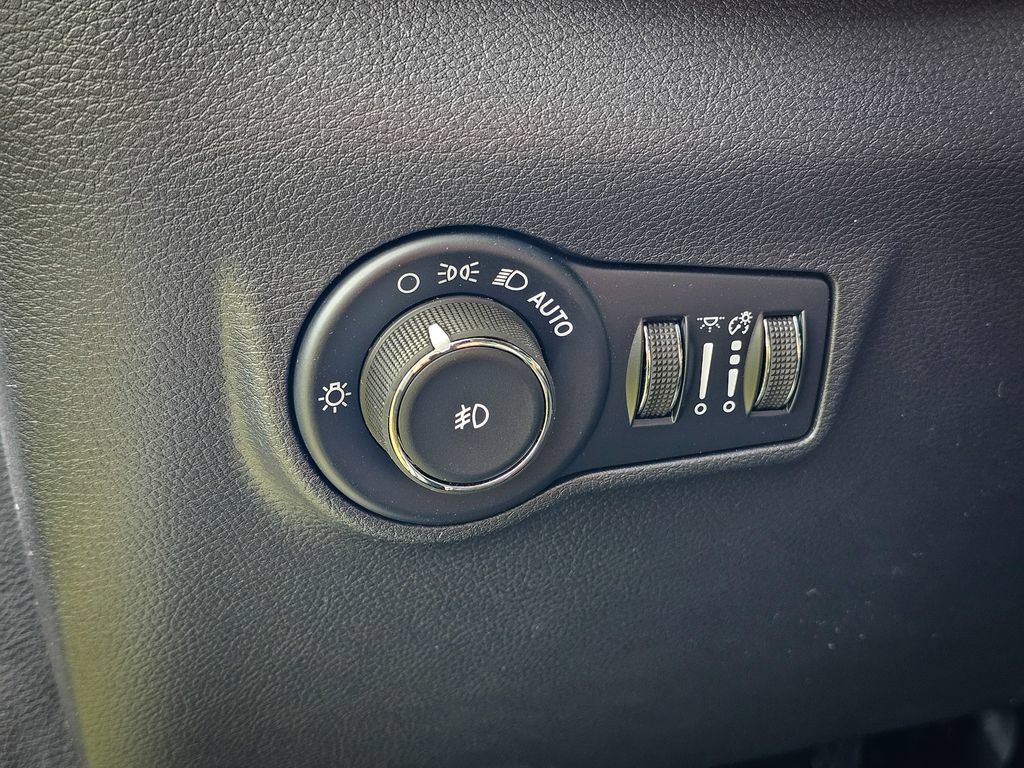 New 2026 Jeep Compass Limited AWD/4WD image 13