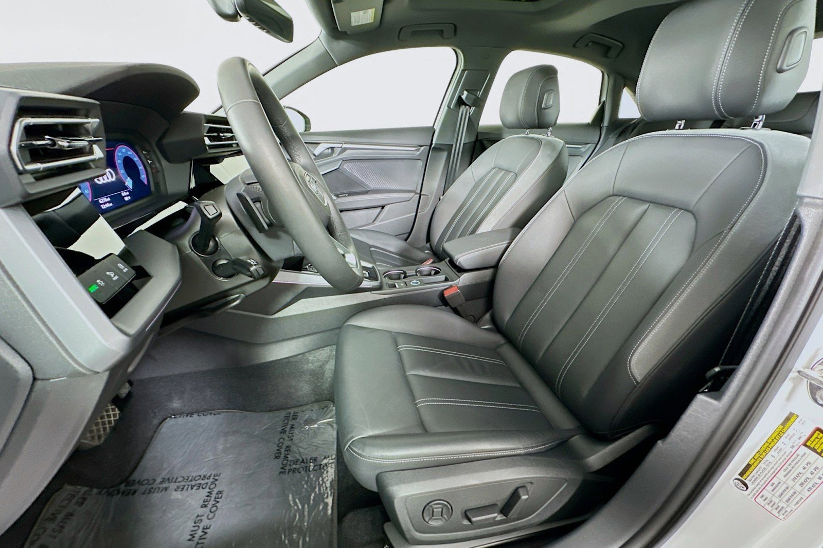 Used 2025 Audi A3 2.0T Premium Plus w/ Premium Plus Package AWD/4WD image 18