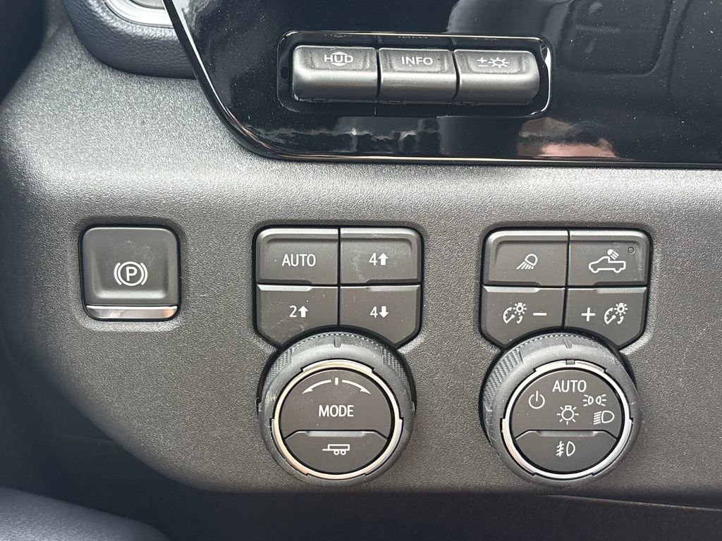 New 2026 Chevrolet Silverado 3500 High Country w/ Technology Package image 37