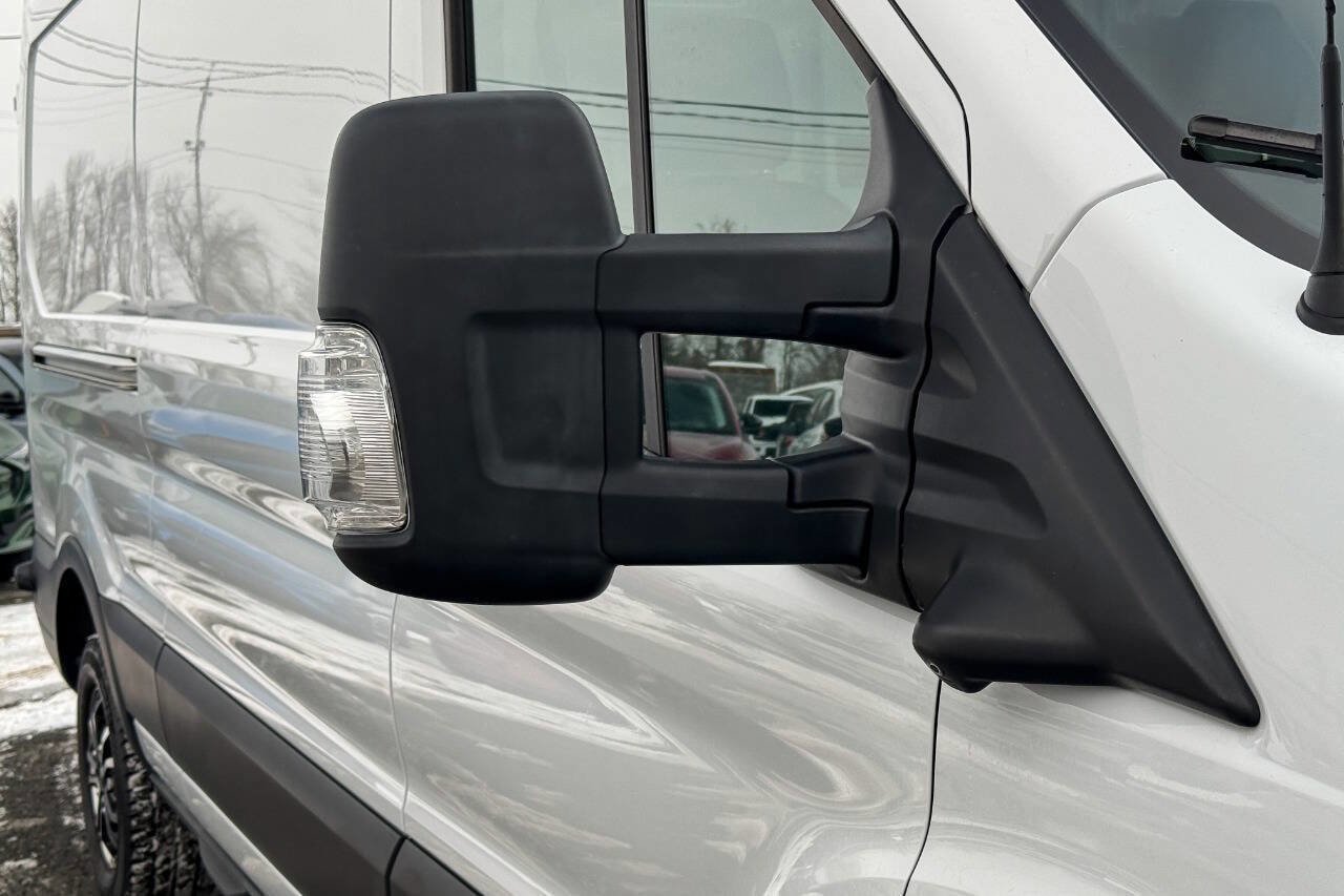 Used 2022 Ford E-Transit 148 High Roof w/ Load Area Protection Package image 10