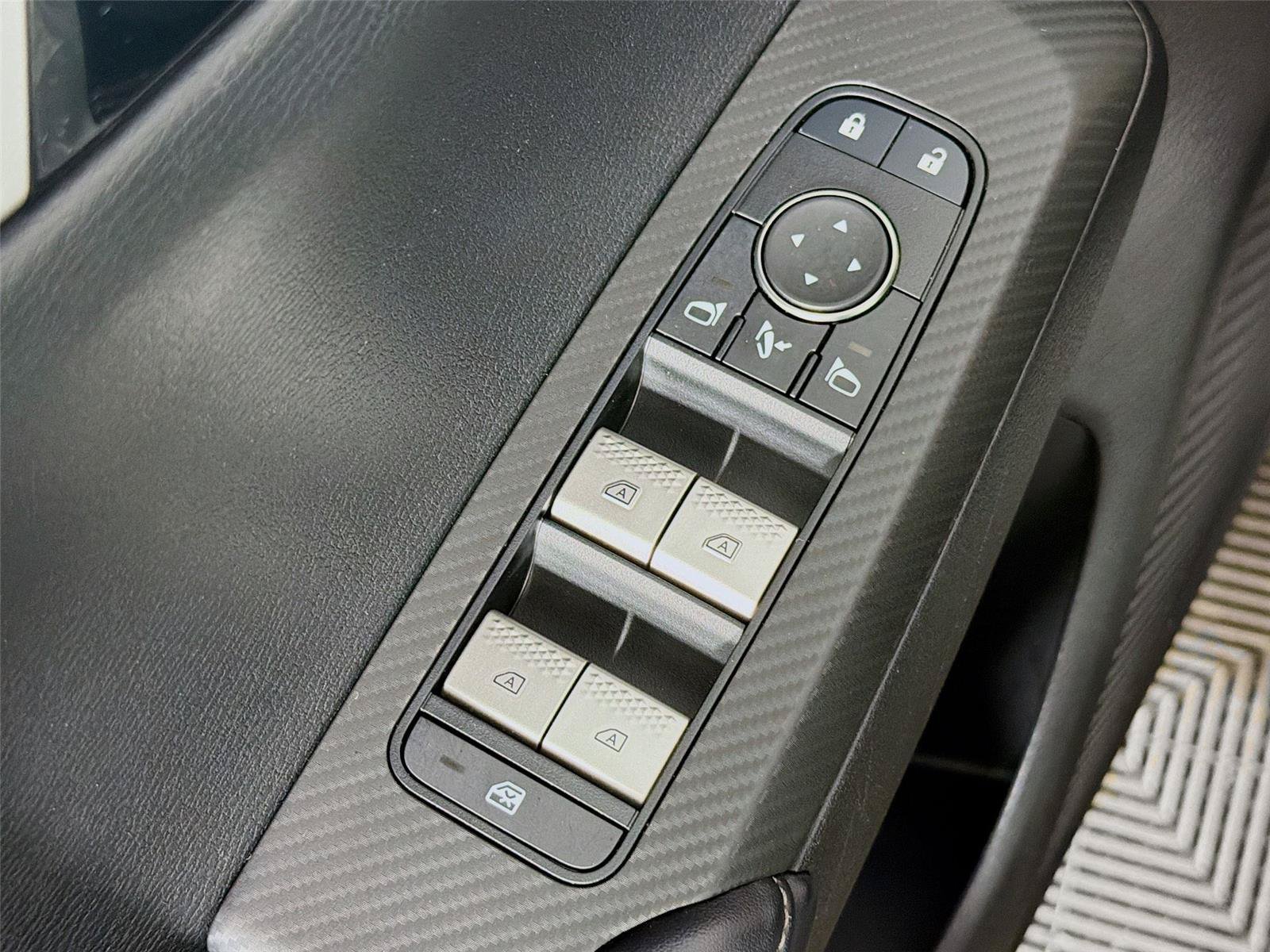 Used 2023 Mitsubishi Outlander SE FWD image 23