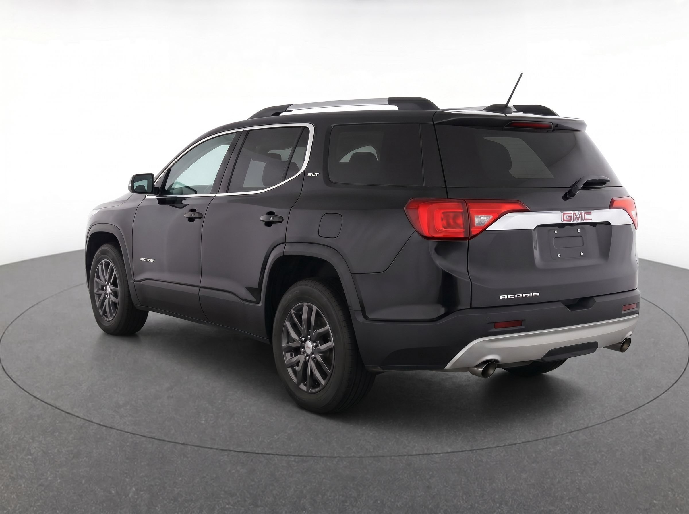 Used 2019 GMC Acadia SLT FWD image 3