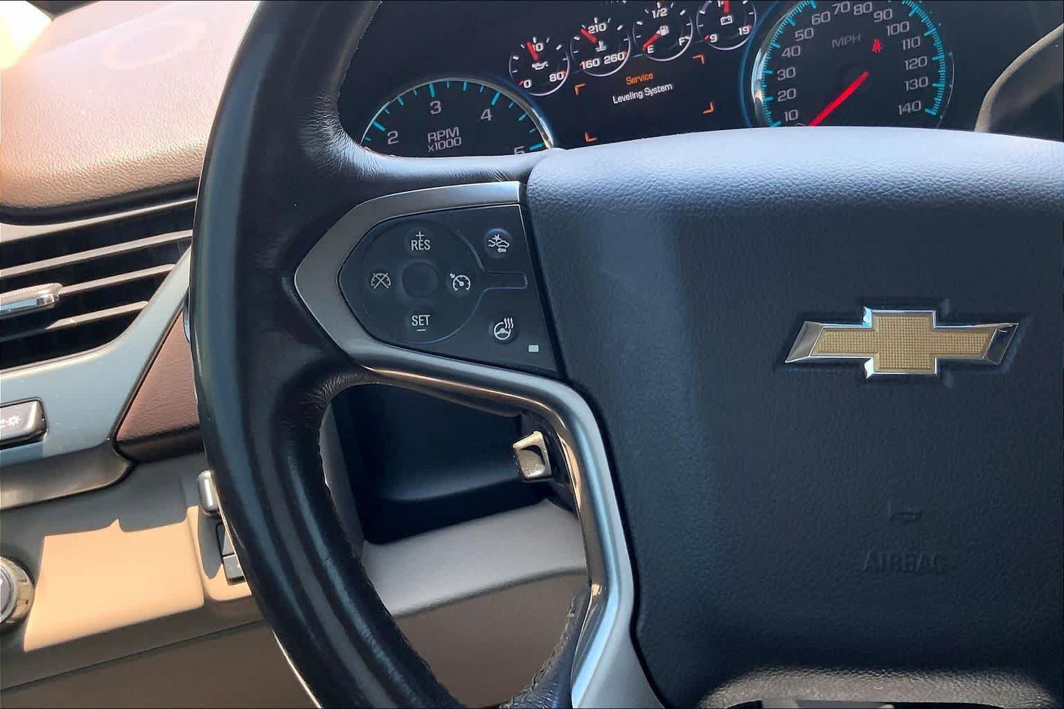 Used 2016 Chevrolet Suburban LTZ RWD image 23