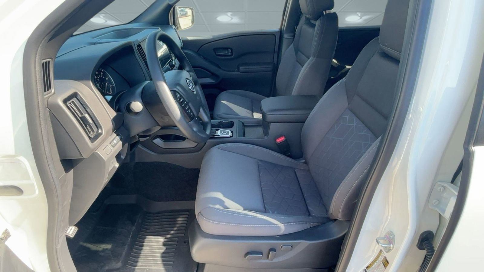 New 2026 Nissan Frontier SV image 5