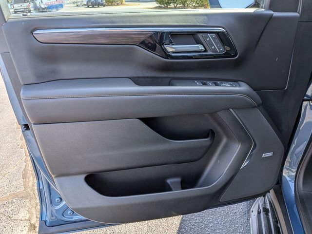 Used 2025 Chevrolet Tahoe Premier image 12