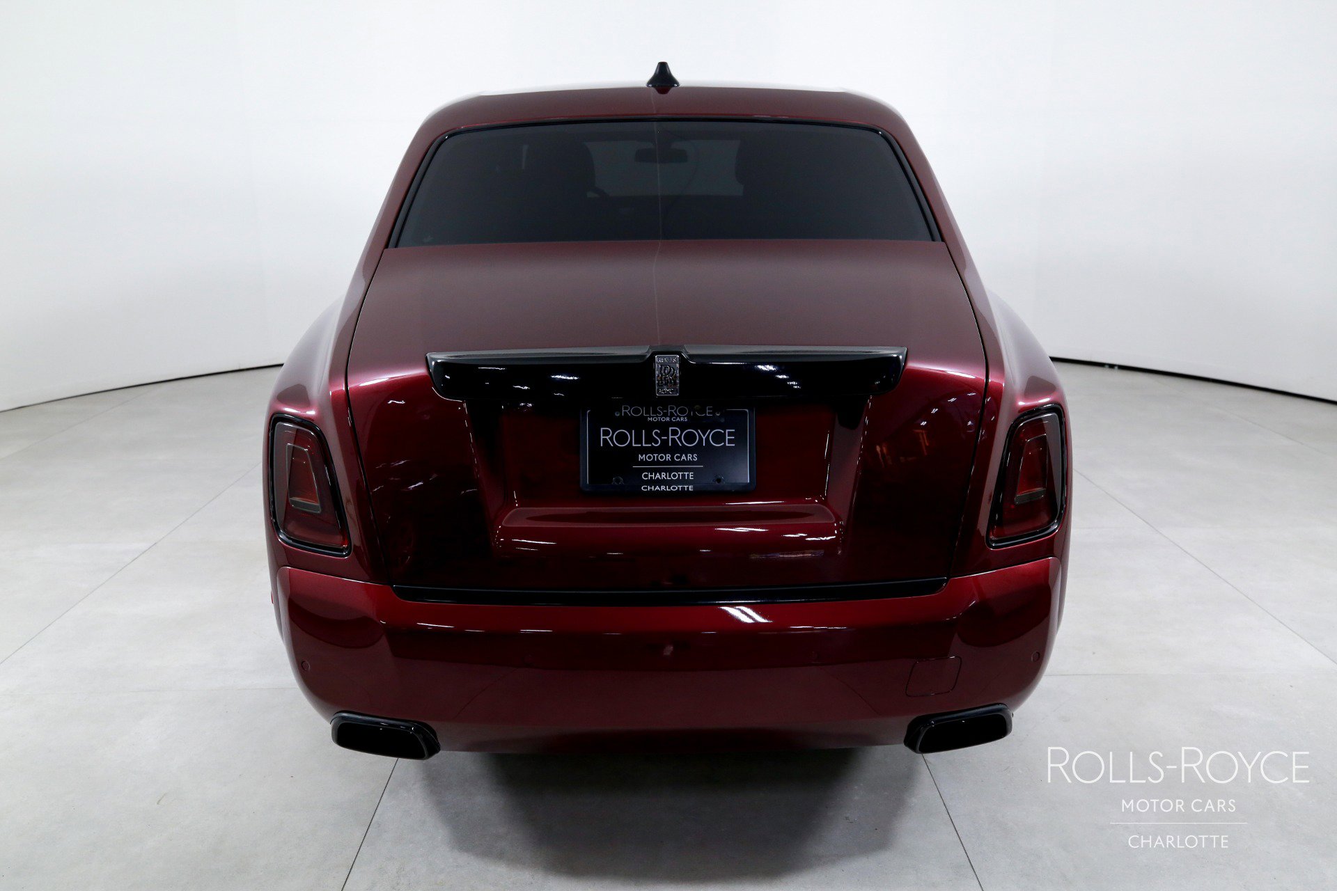 Used 2019 Rolls-Royce Phantom Sedan image 9