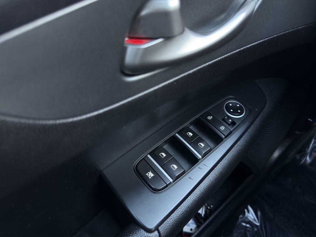 Used 2021 Kia Forte LXS image 11