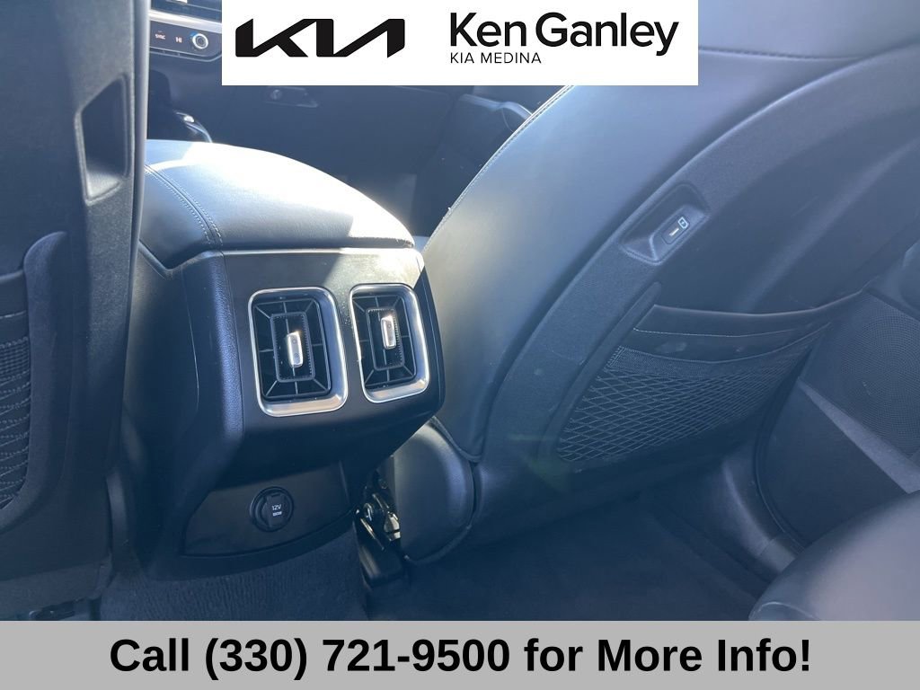 Certified 2025 Kia Sorento S image 45