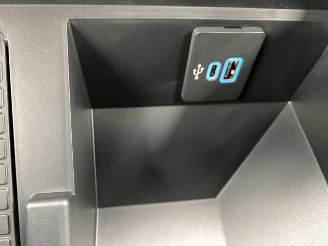 New 2026 Ford F250 Lariat w/ FX4 Off-Road Package image 23