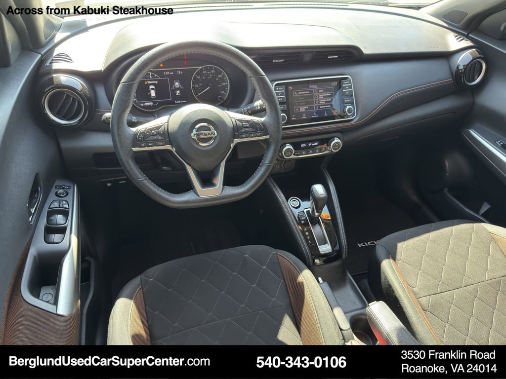 Used 2020 Nissan Kicks SR w/ Exterior Package image 14