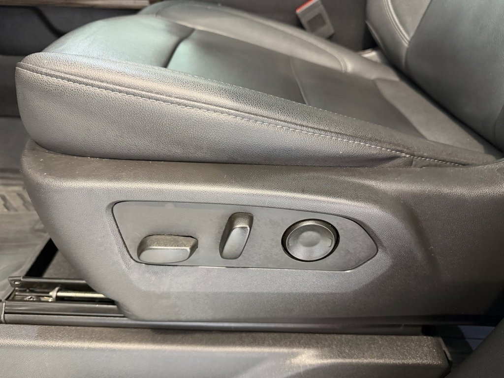 Used 2023 Chevrolet Silverado 1500 LT Trail Boss w/ LT Trail Boss Premium Package image 12