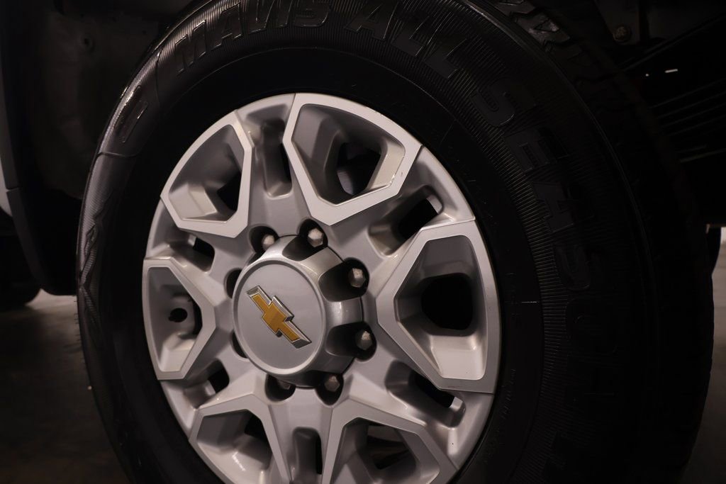 Used 2022 Chevrolet Silverado 3500 LT w/ Convenience Package AWD/4WD image 30