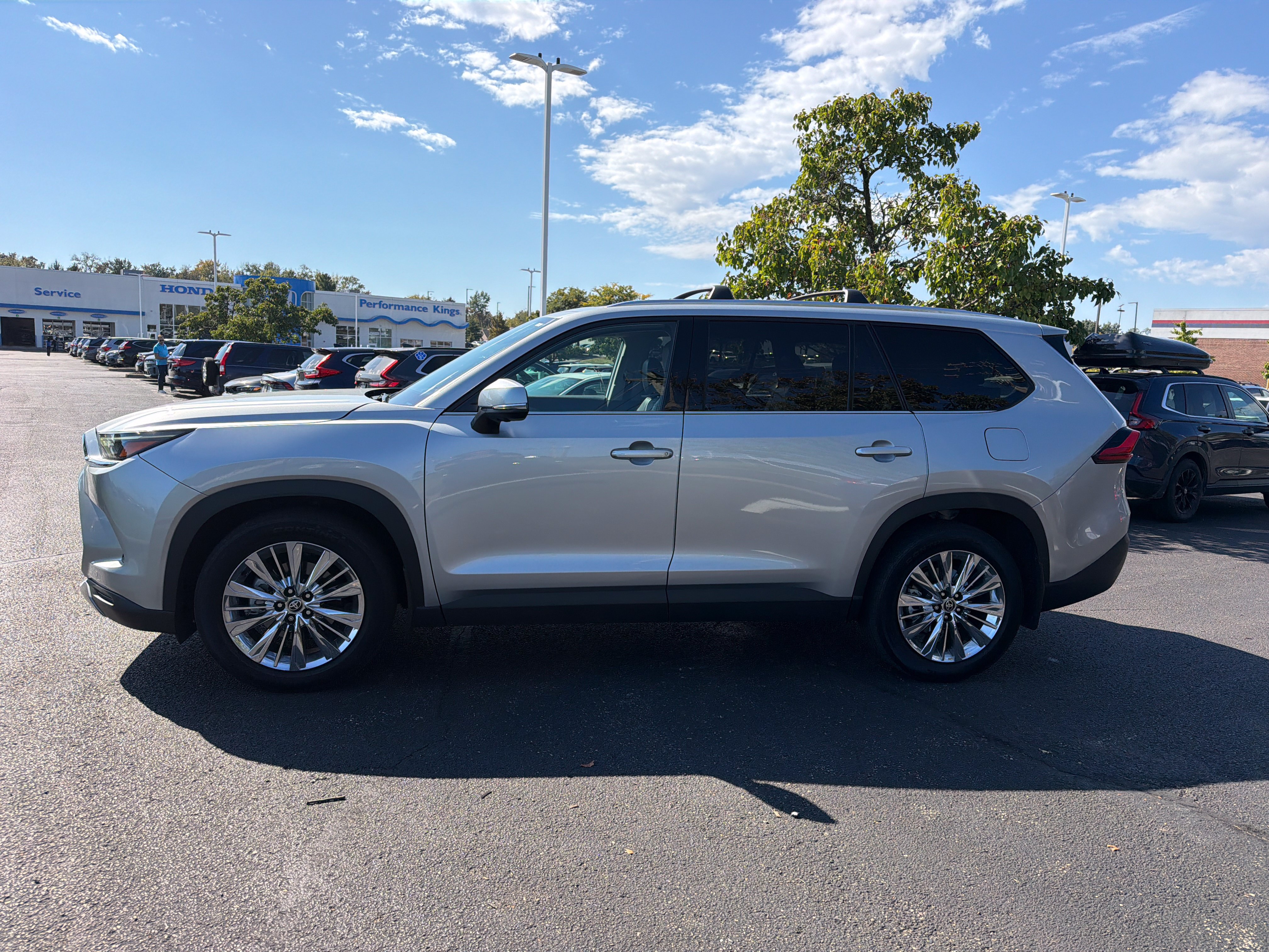 Used 2024 Toyota Grand Highlander AWD image 20