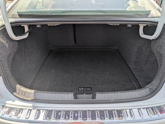 Used 2019 Volkswagen Jetta SEL Premium FWD image 26