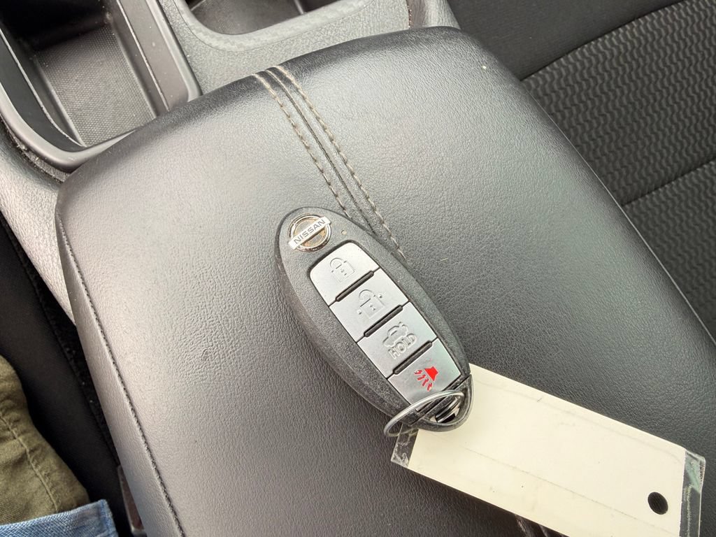 Used 2021 Nissan Sentra S w/ Trunk Package FWD image 24