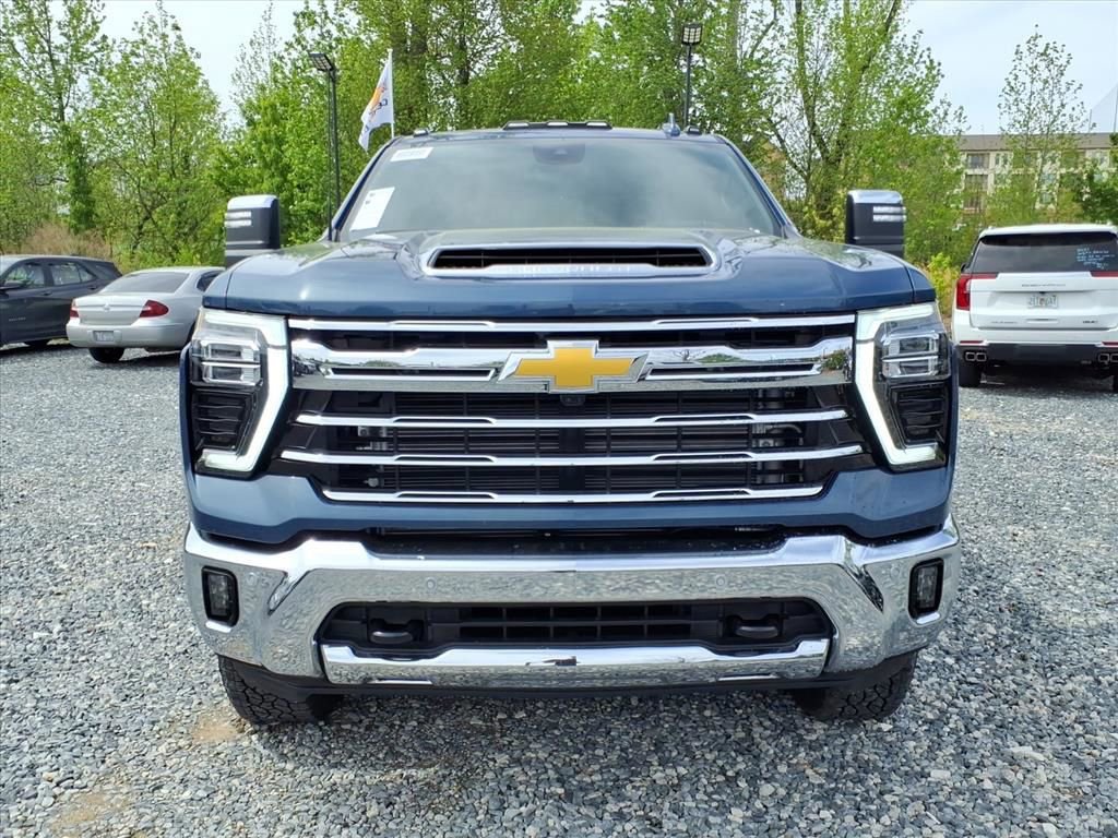 New 2026 Chevrolet Silverado 2500 LTZ w/ LTZ Premium Package AWD/4WD image 37