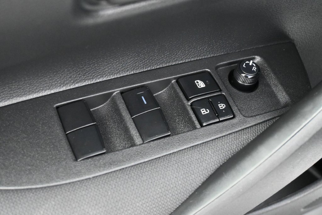 Used 2023 Toyota Corolla LE FWD image 4
