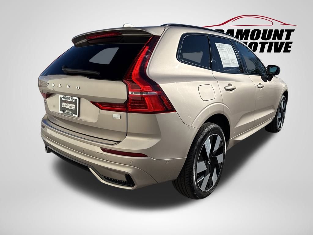 Used 2024 Volvo XC60 T8 Plus w/ Protection Package Premier image 7