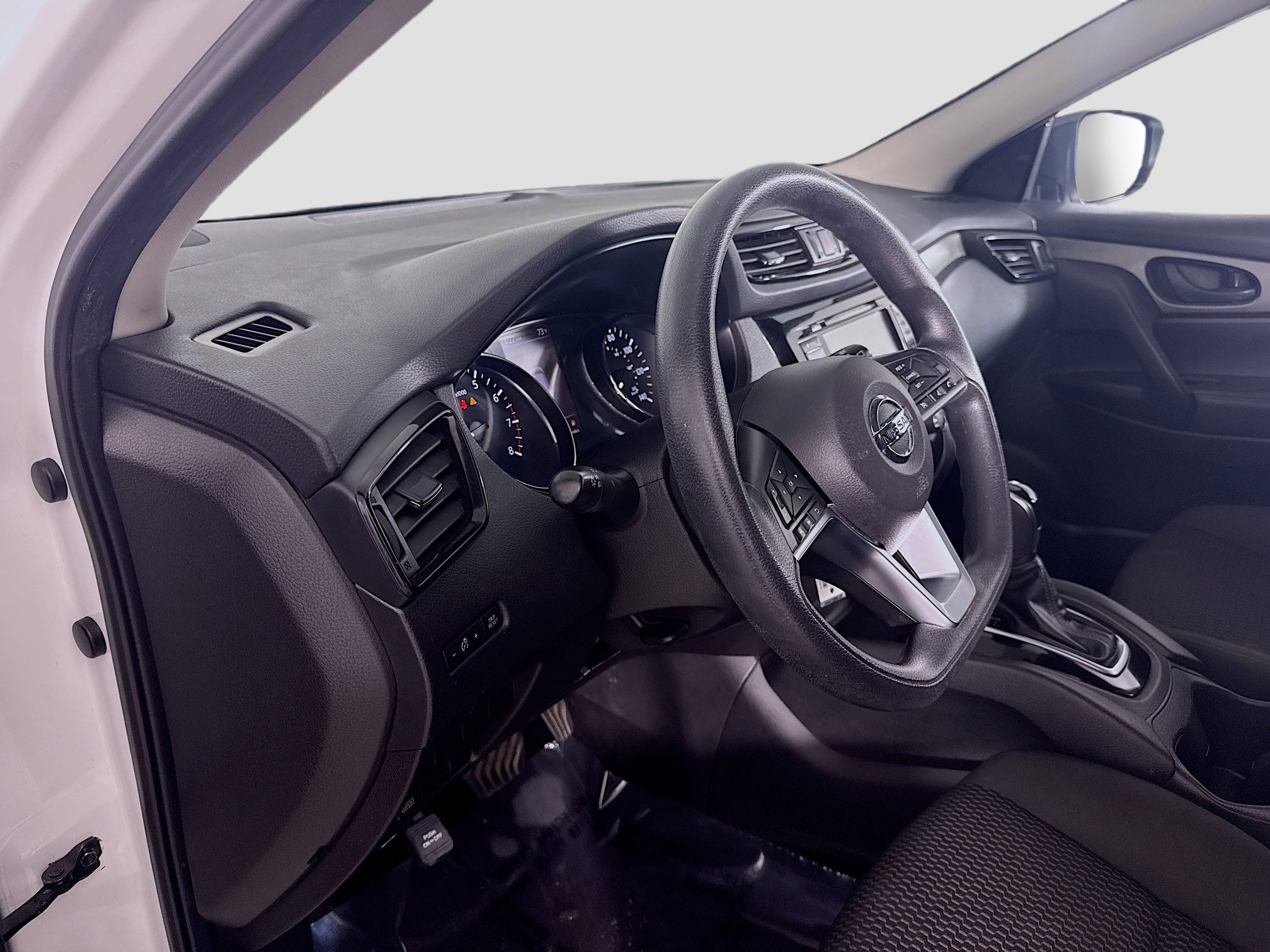 Used 2019 Nissan Rogue Sport S image 22