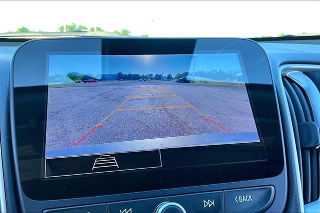 Used 2025 Chevrolet Malibu LT FWD image 14