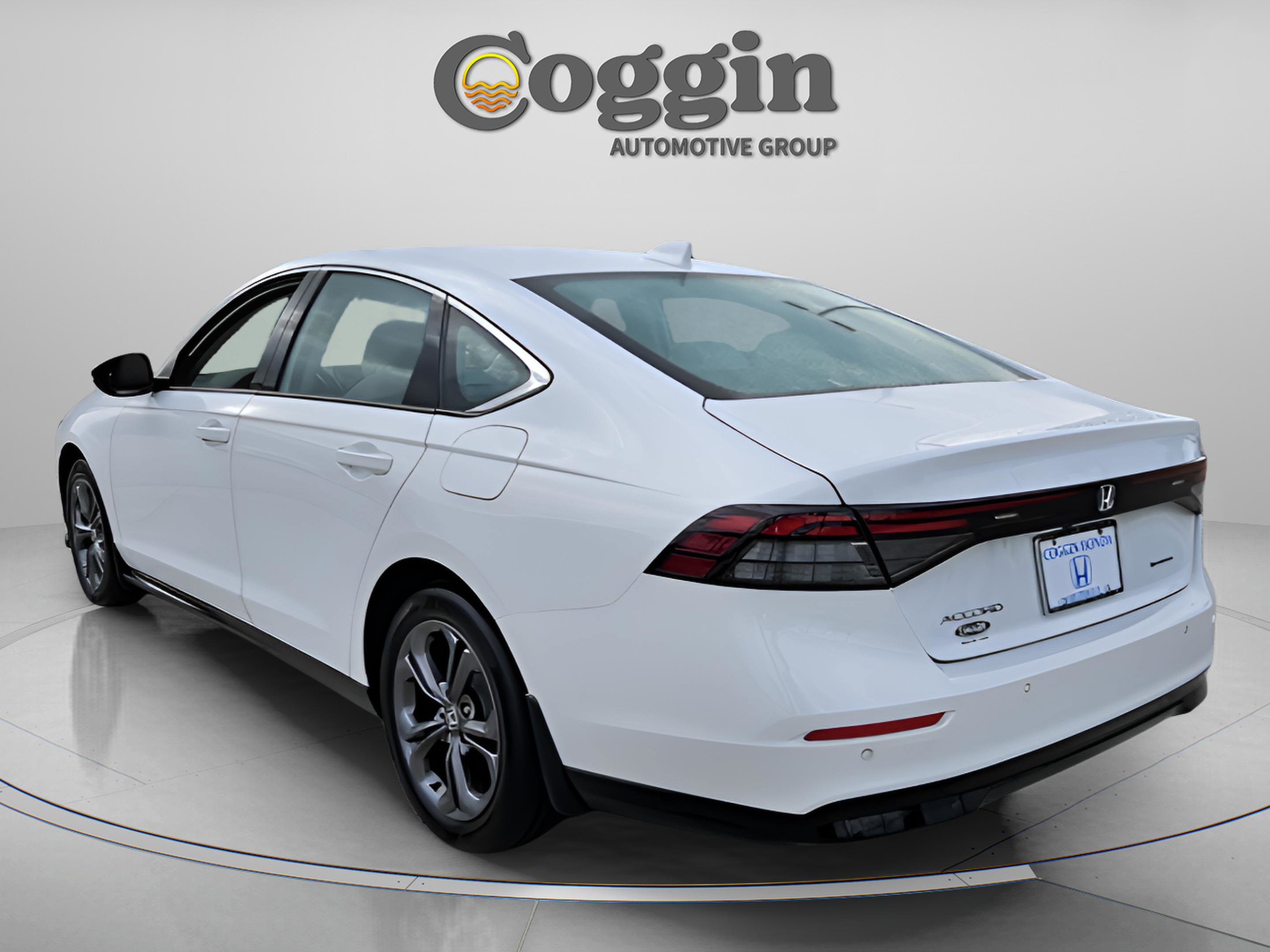 Certified 2025 Honda Accord EX-L image 3