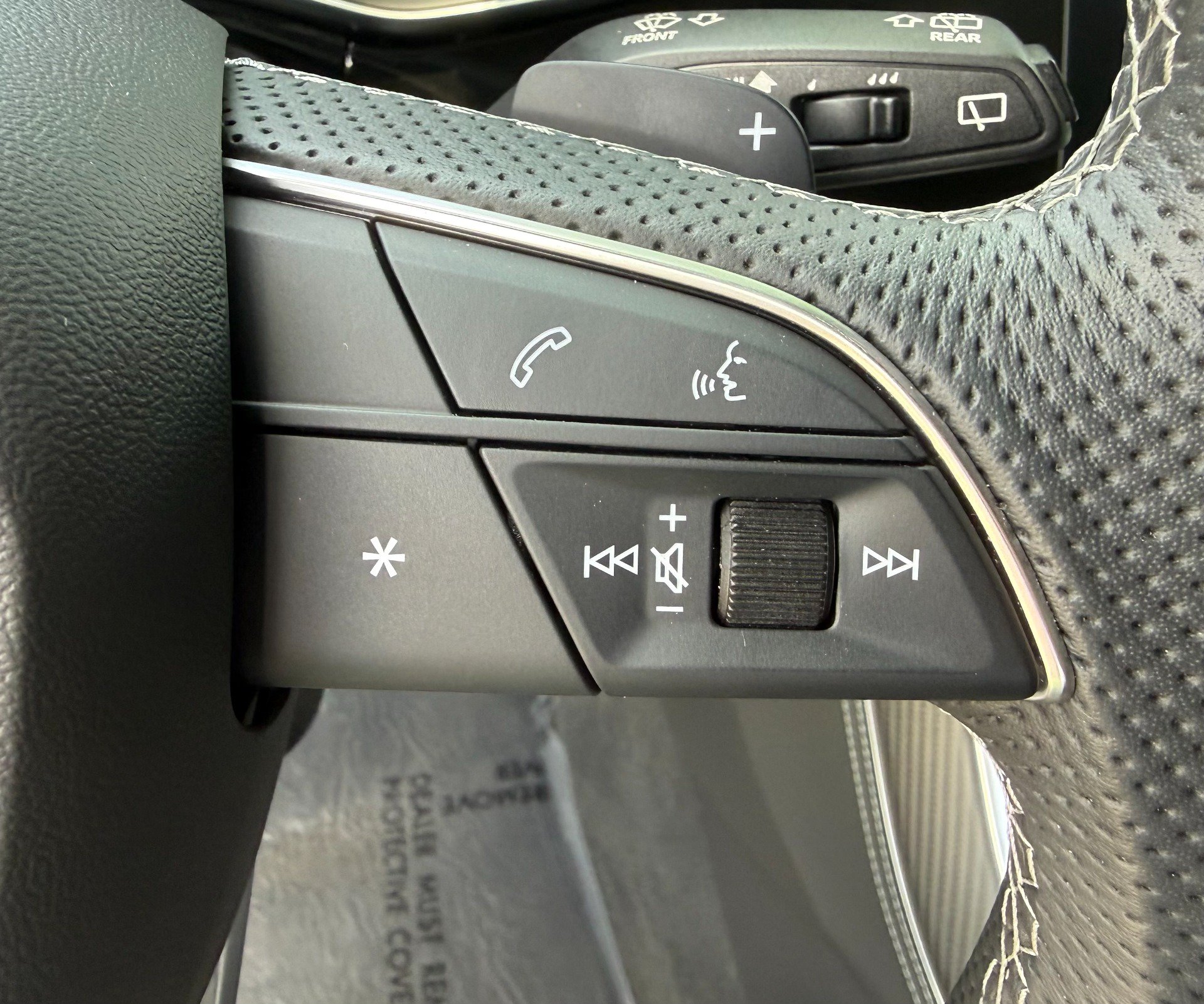 Used 2024 Audi SQ8 Prestige AWD/4WD image 48