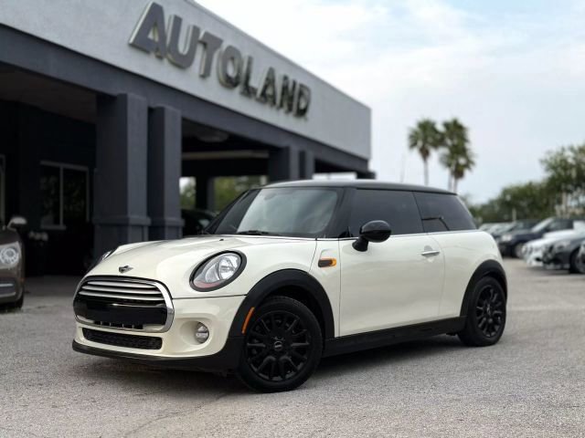 Used 2017 MINI Cooper 2-Door Hardtop image 1